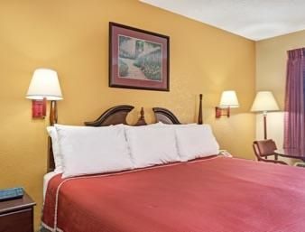 Travelodge By Wyndham Forest Park Atlanta South Habitación foto
